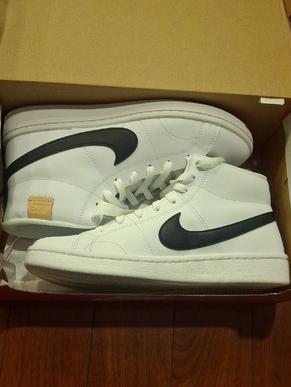 Nike Court Royale 2 Mid NIB